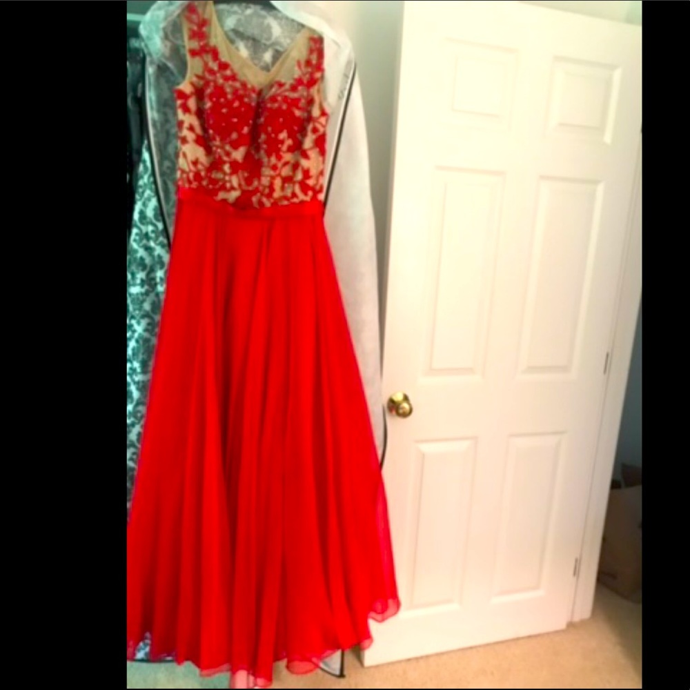 Prom dress/wedding guest dress